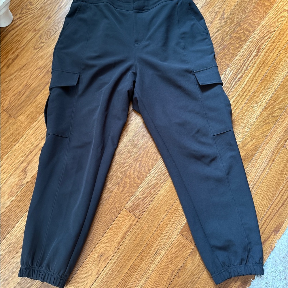 CALIA by Carrie Underwood Black Cargo Joggers